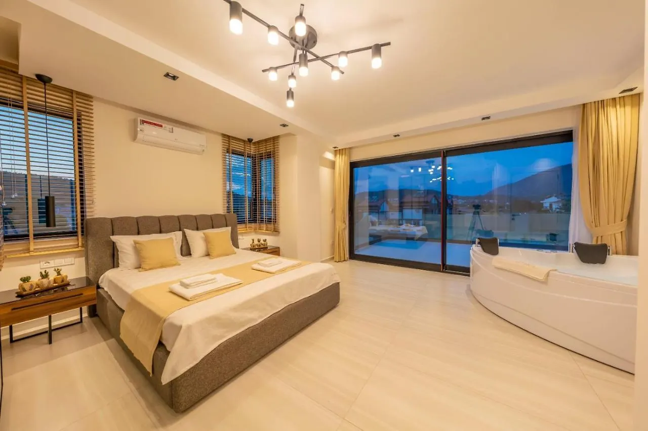 Luxury 4-Bed Villa With Private Pool And Jacuzzi Ovacık Törökország